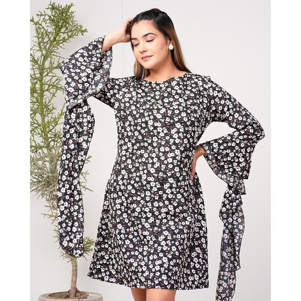 Riara Women Casual Mini Dress Flute Sleeve One Piece Dress Flared Party Dresses - Picture 4 of 8